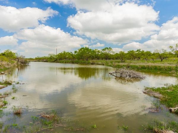 817 County Road 130 , Ballinger, TX 76882