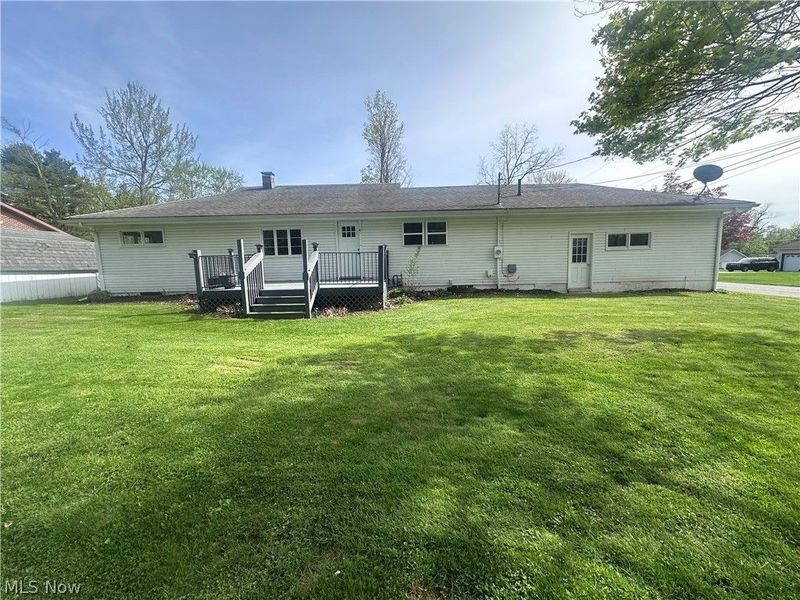 8815 King Graves Road NE, Warren, OH 44484 Photo 2