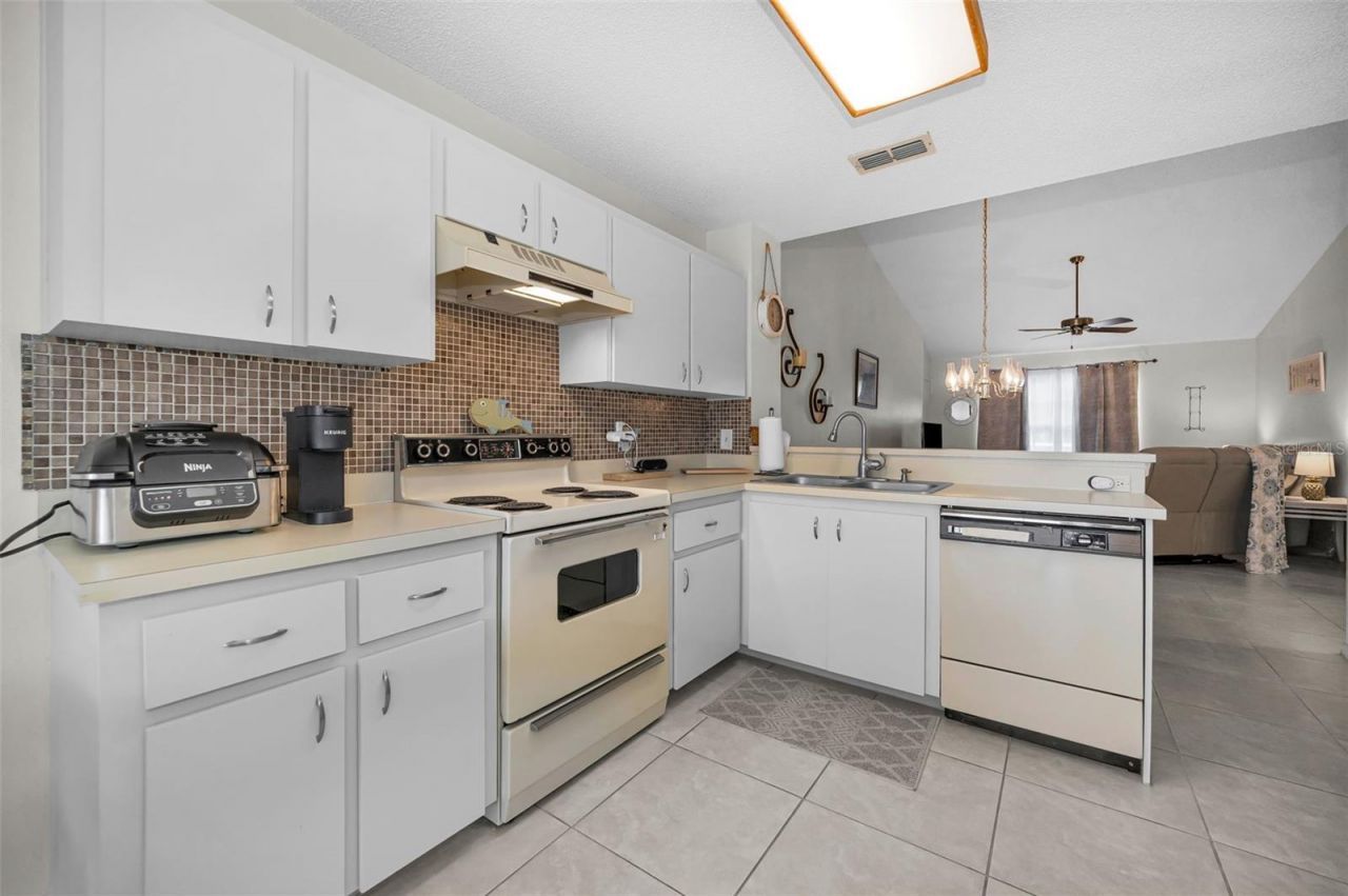 7837 Hardwick Drive , Unit 327, New Port Richey, FL 34653 Photo