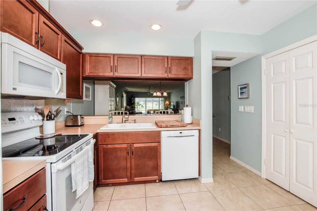 418 Wexford Circle , Unit 125, Venice, FL 34293 Photo