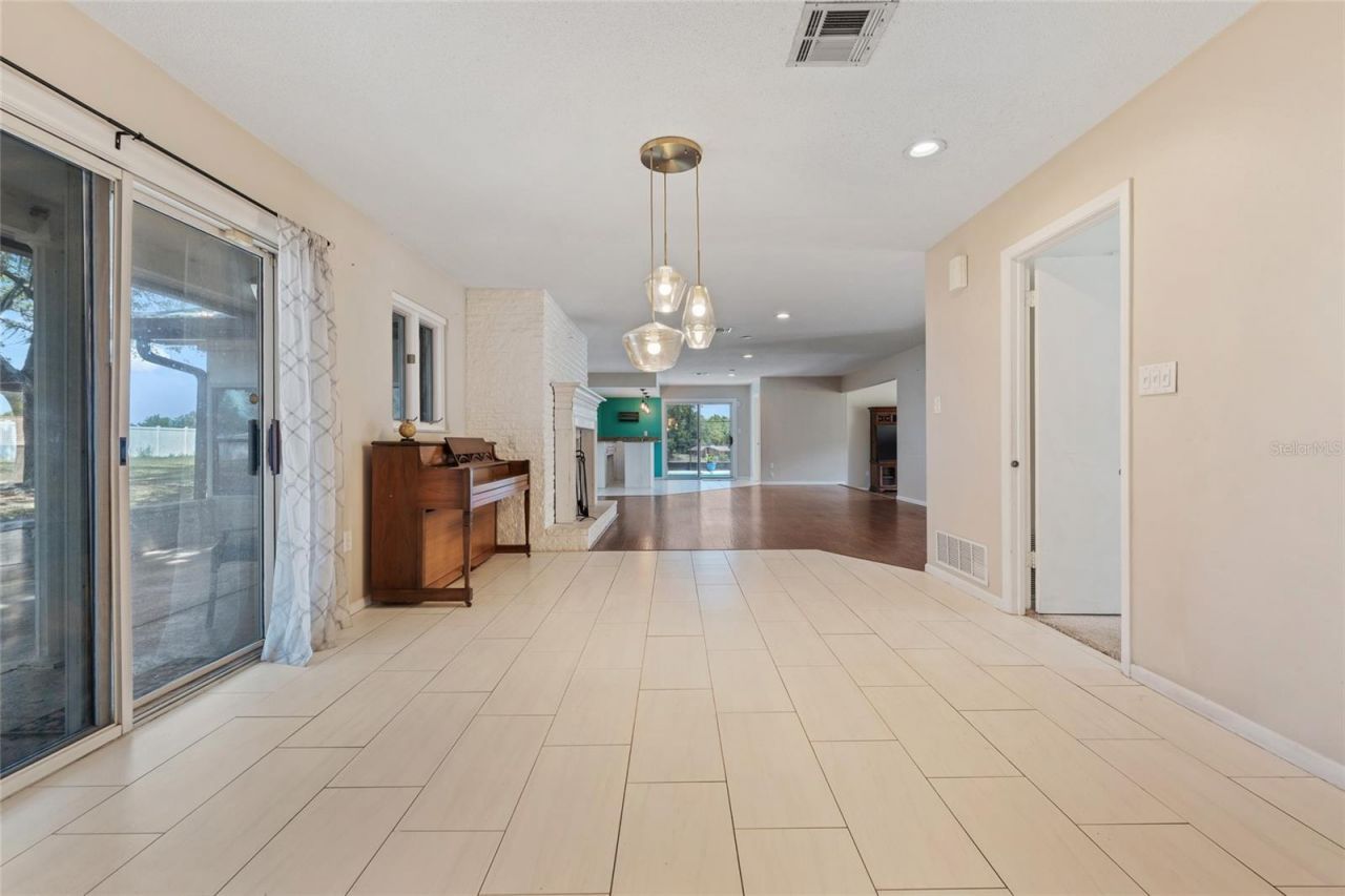 33651 Overton Drive , Leesburg, FL 34788 Photo