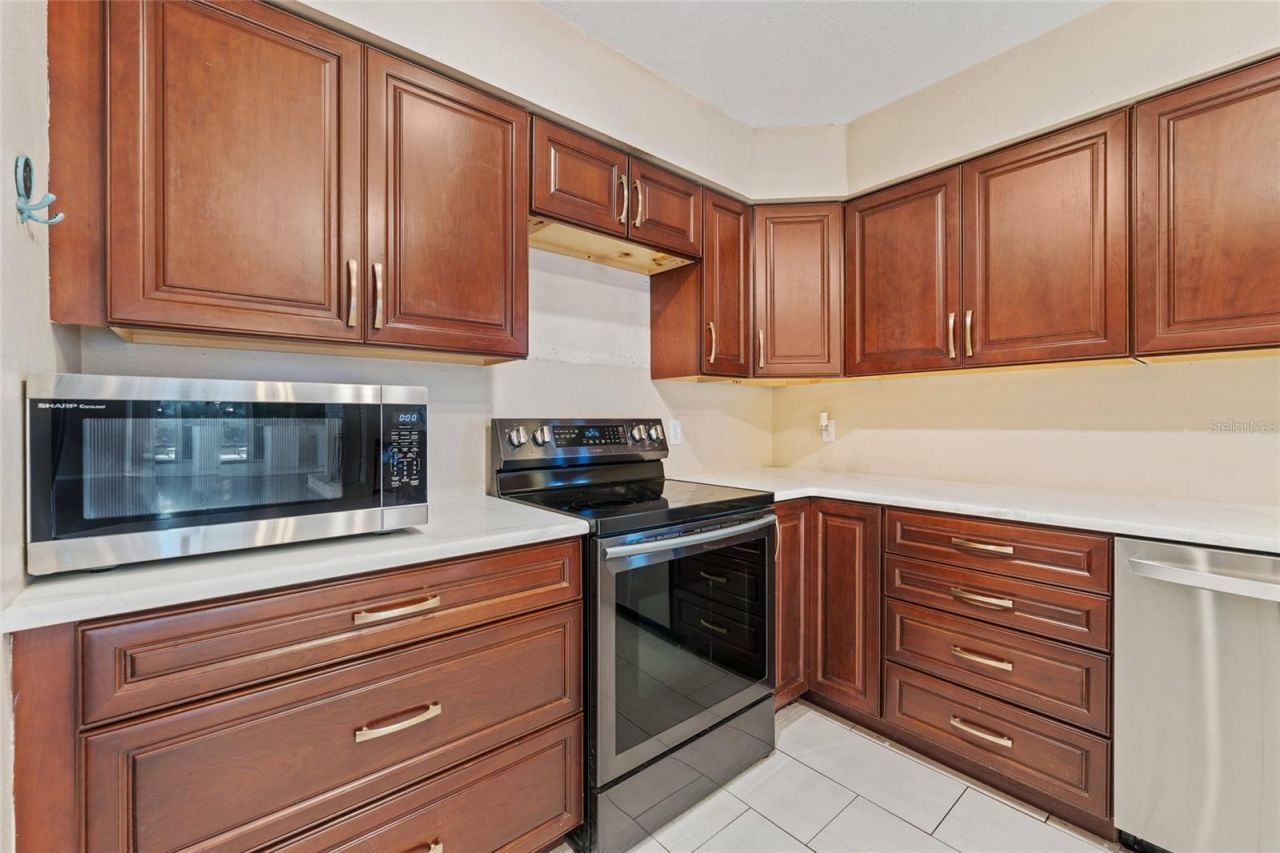 33651 Overton Drive , Leesburg, FL 34788 Photo