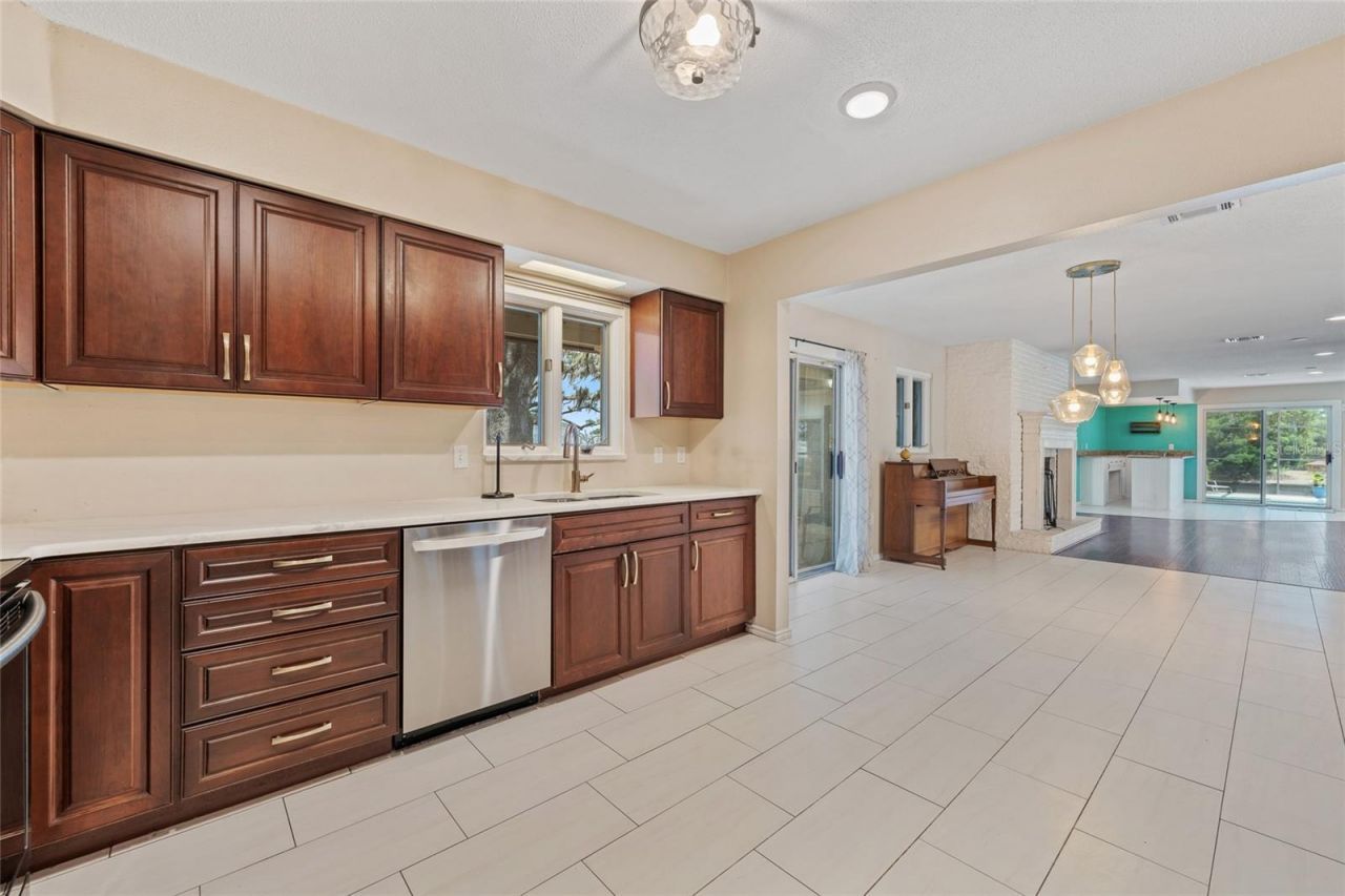33651 Overton Drive, Leesburg, FL 34788 Photo
