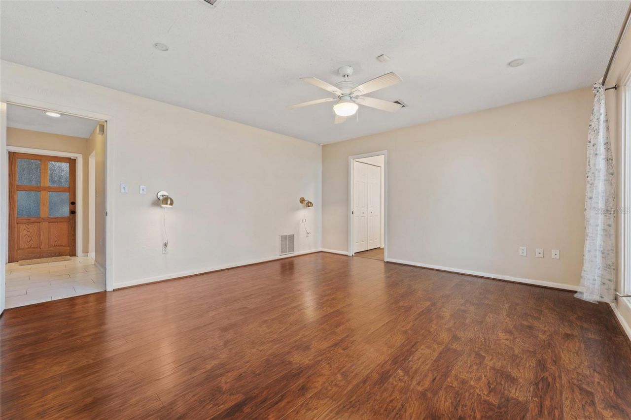 33651 Overton Drive , Leesburg, FL 34788 Photo
