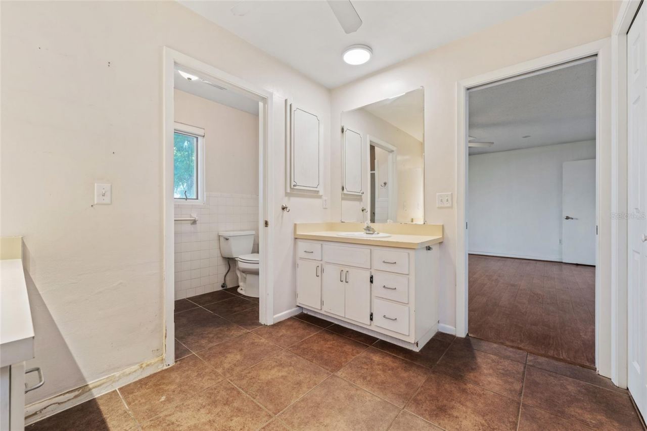 33651 Overton Drive , Leesburg, FL 34788 Photo