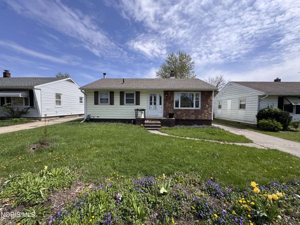 5058 Trimble Road , Toledo, OH 43613