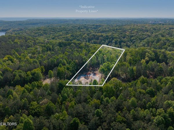 706 Topside Drive, Spencer, TN 38585