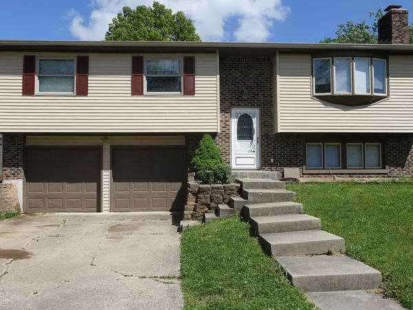 7417 Carolling Way , Indianapolis, IN 46237