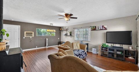 270 Vine Street, Fernley, NV 89408 Photo