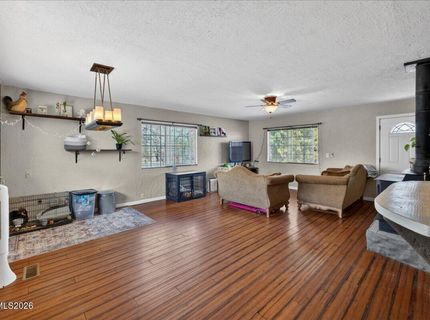 270 Vine Street, Fernley, NV 89408 Photo