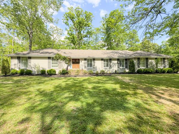 1506 Hillwood Cir , Lafayette, TN 37083