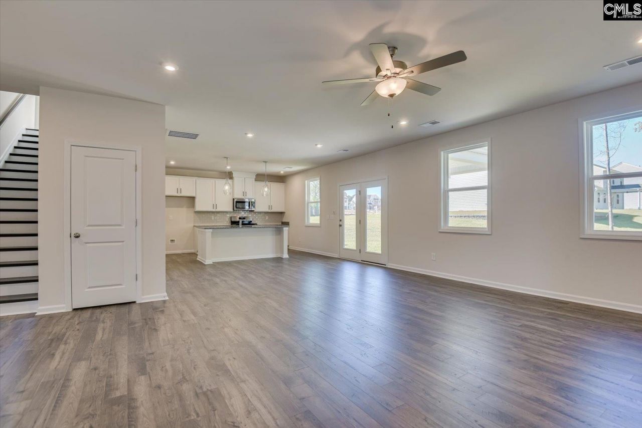 673 Rose Copper Way  Photo 8