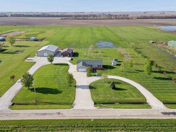 15334 W 3000n Road , Essex, IL 60935