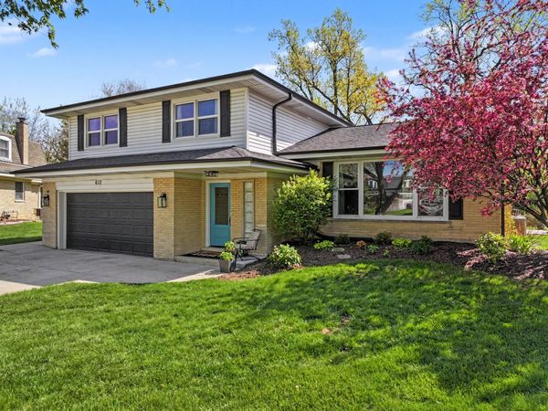 612 Glenn Court , Schaumburg, IL 60193