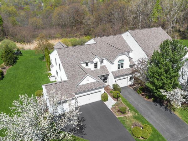 19 Empire Circle, East Greenbush, NY 12144