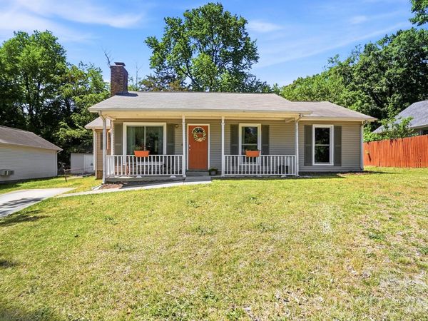 9415 Potpourri Place, Charlotte, NC 28215