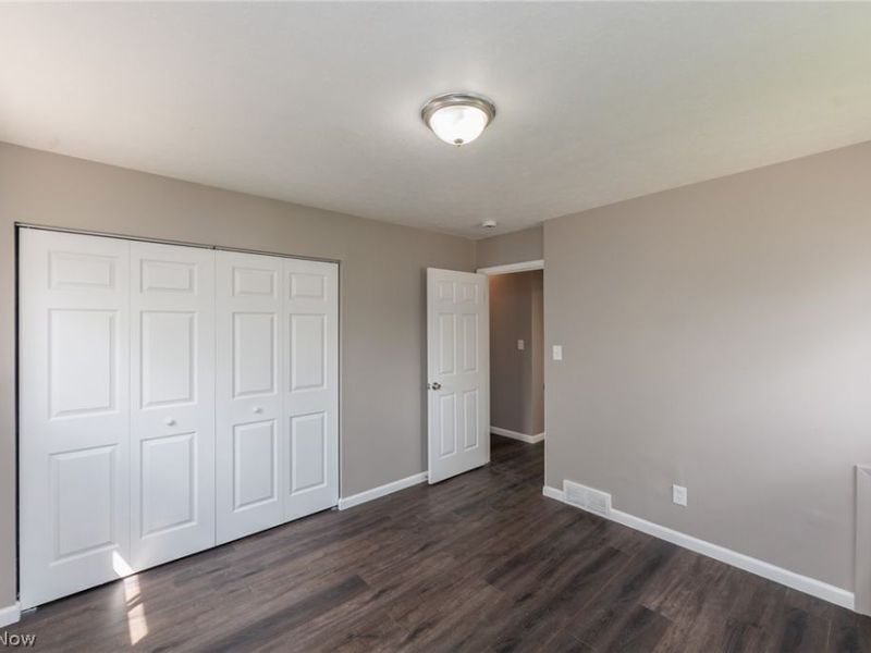 4405 E 156th Street , Cleveland, OH 44128 Photo 14