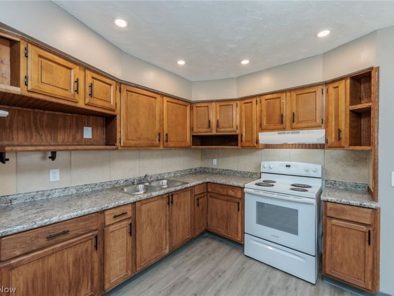 4405 E 156th Street , Cleveland, OH 44128 Photo 26