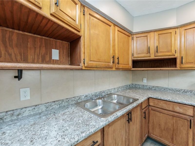 4405 E 156th Street , Cleveland, OH 44128 Photo 31