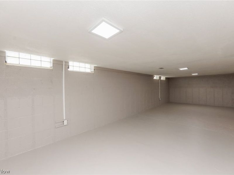 4405 E 156th Street , Cleveland, OH 44128 Photo 33