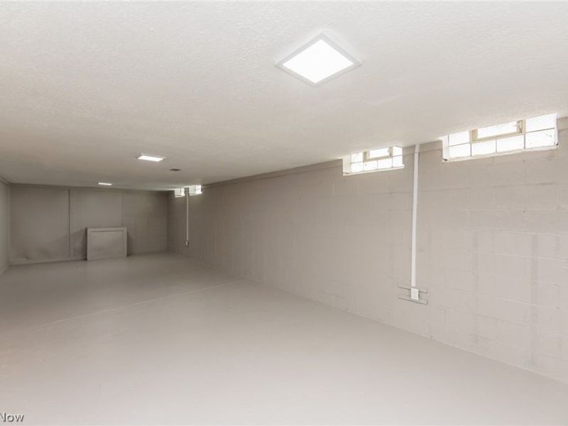 4405 E 156th Street , Cleveland, OH 44128 Photo 35