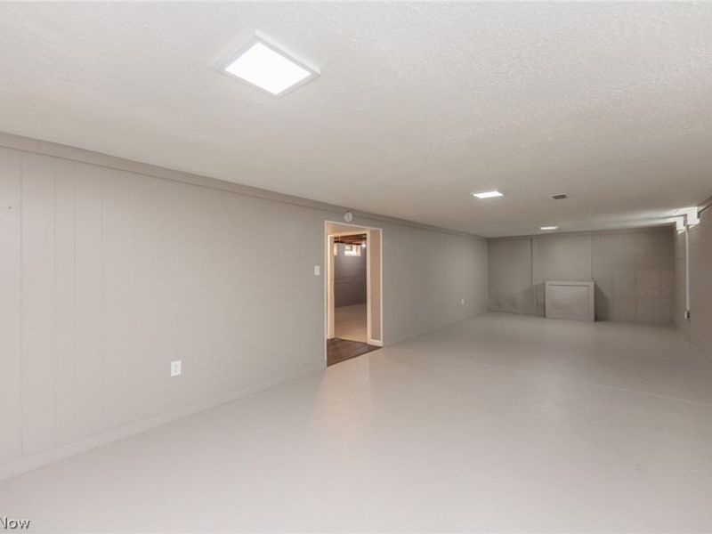 4405 E 156th Street , Cleveland, OH 44128 Photo 36