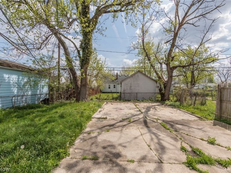 4405 E 156th Street , Cleveland, OH 44128 Photo 5