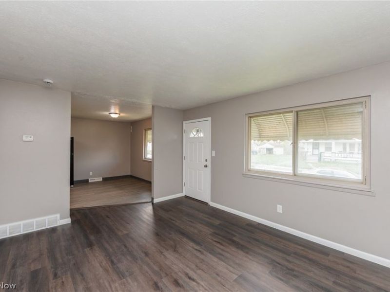 4405 E 156th Street , Cleveland, OH 44128 Photo 7