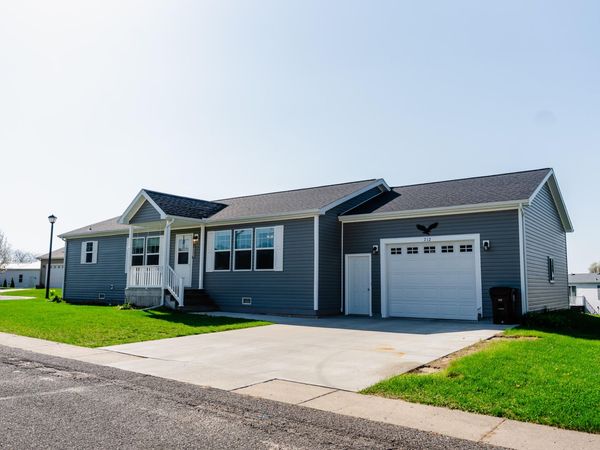 712 Peach Lane, Fremont, MI 49412