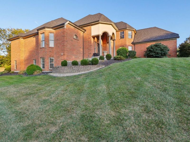 7066 Hearthside Court, Liberty Township, OH 45011 Photo 2