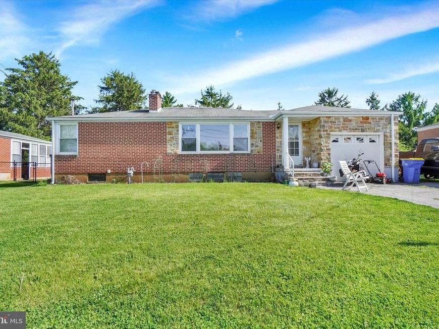 100 Knoll Lane , York, PA 17406 Main Photo