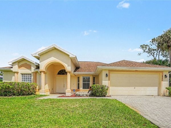 835 Rebus Avenue SW, Palm Bay, FL 32908