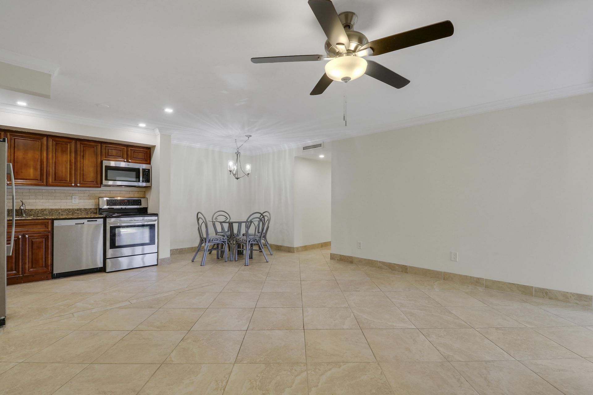 1111 Duncan Circle, Unit 104, Palm Beach Gardens, FL 33418 Photo