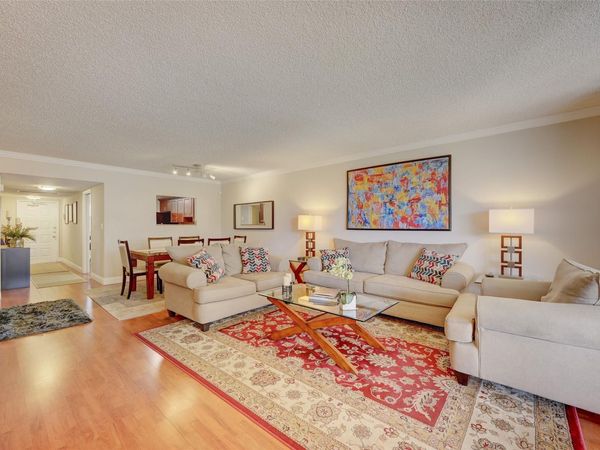 823 Cypress Boulevard, Unit 201, Pompano Beach, FL 33069
