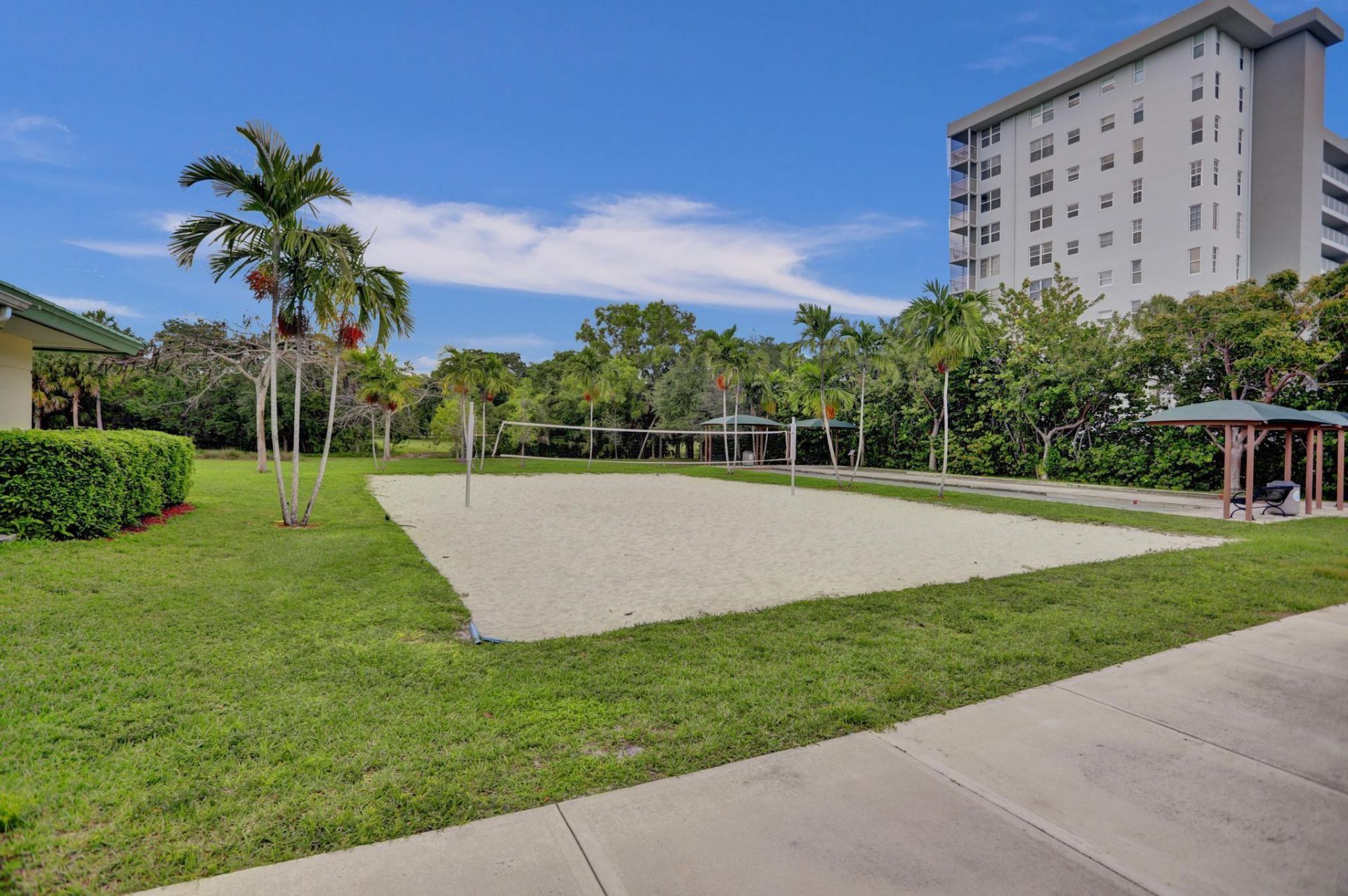 823 Cypress Boulevard, Unit 201, Pompano Beach, FL 33069 Photo