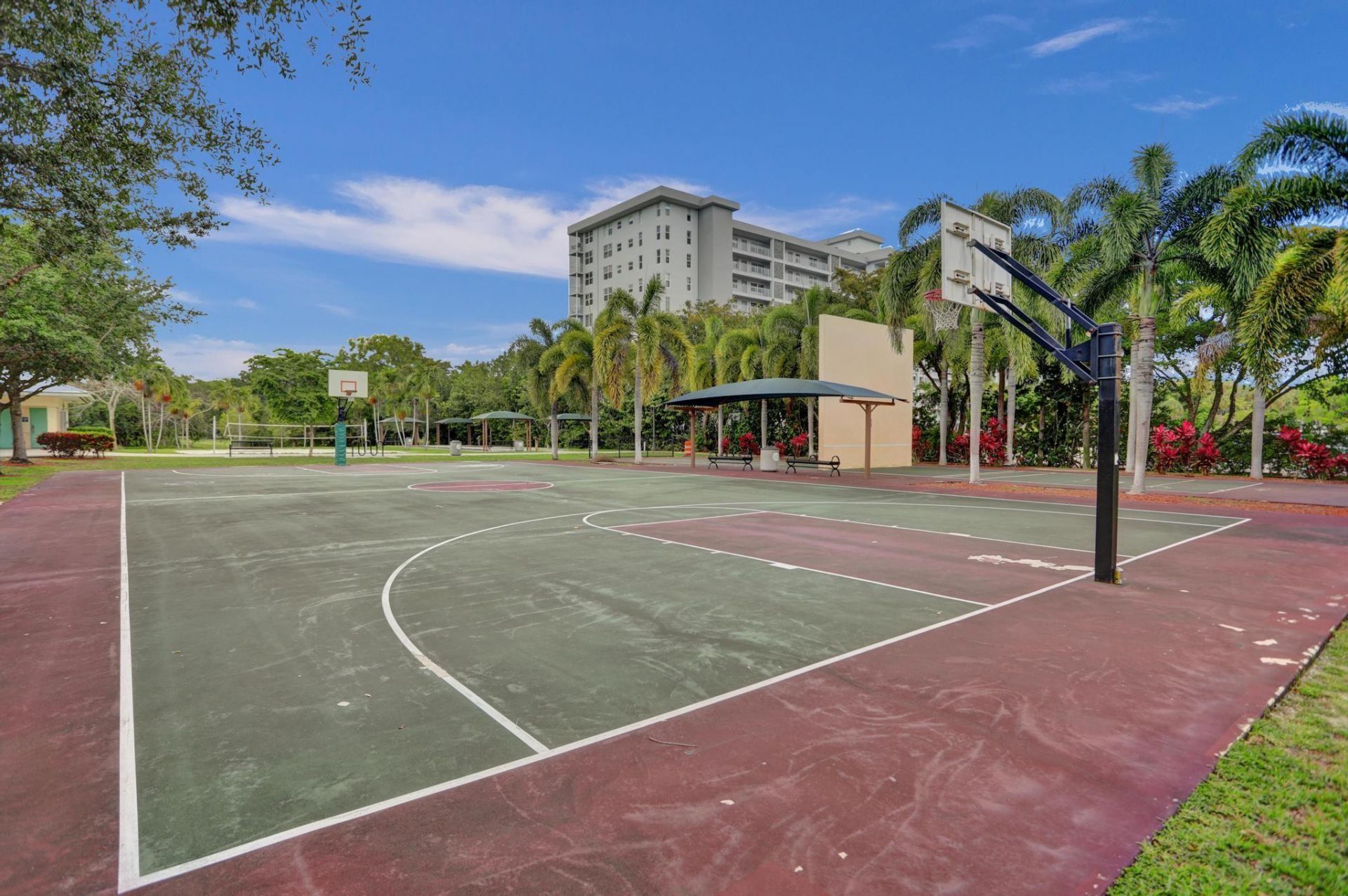 823 Cypress Boulevard, Unit 201, Pompano Beach, FL 33069 Photo