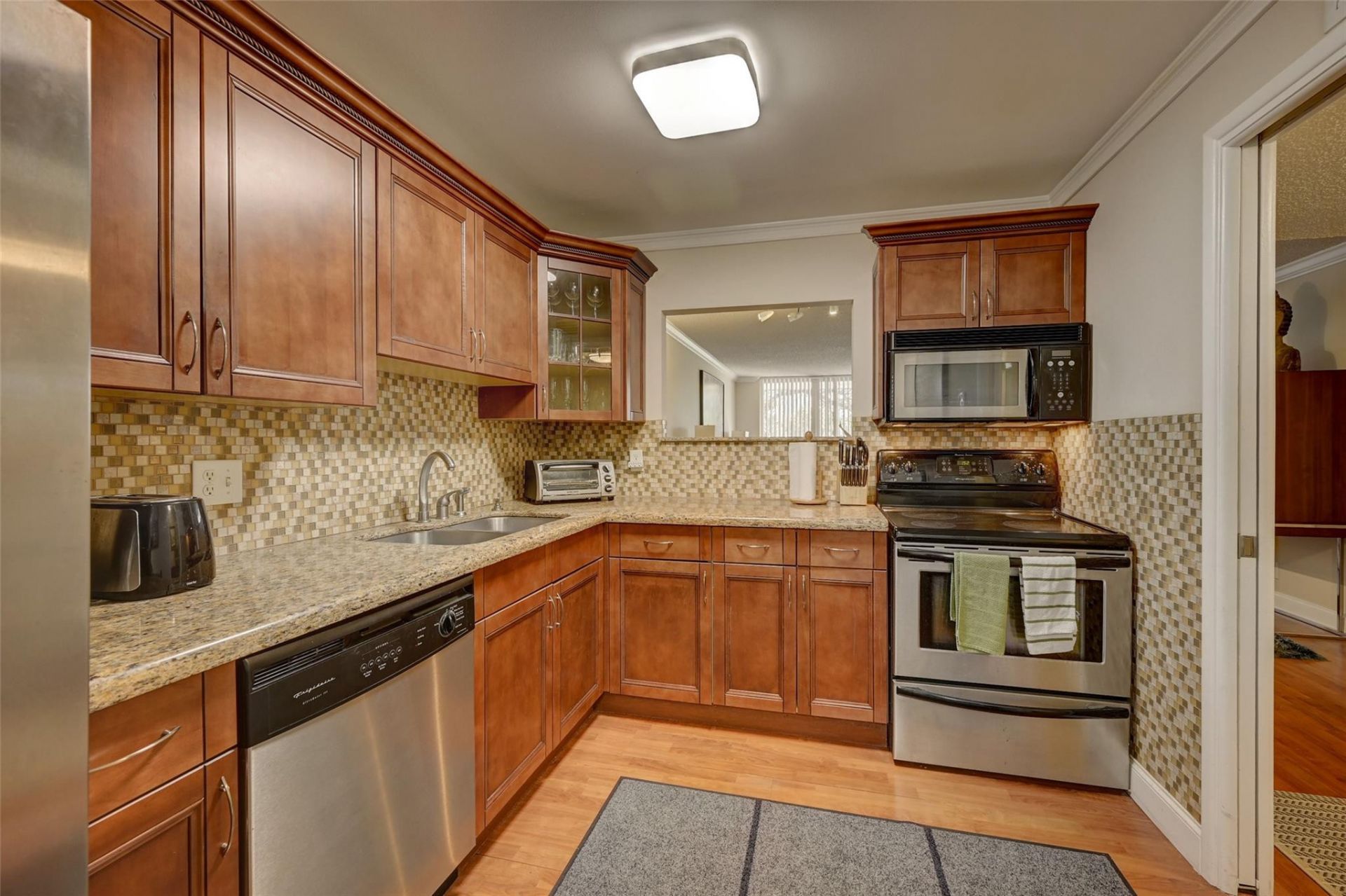 823 Cypress Boulevard, Unit 201, Pompano Beach, FL 33069 Photo