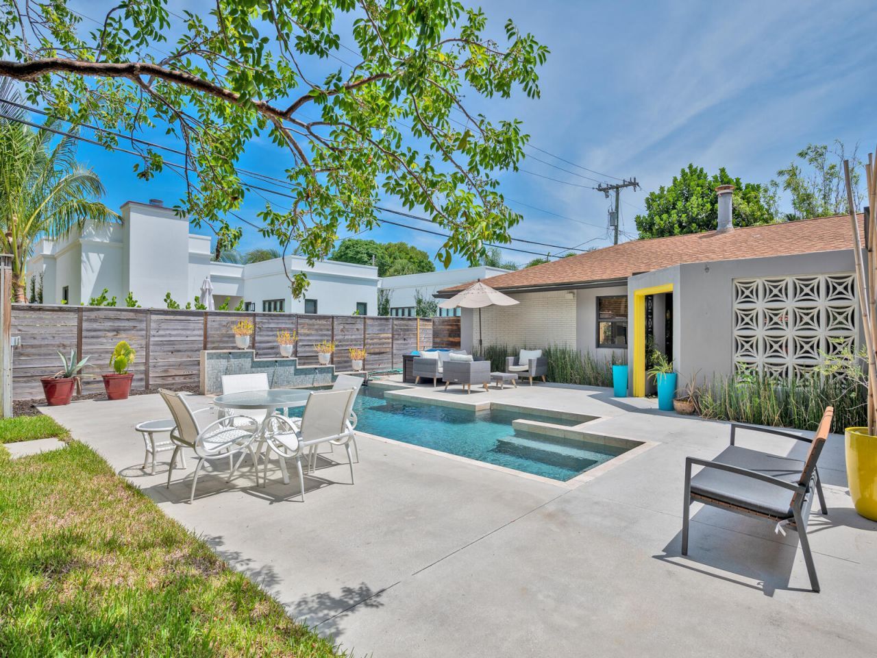 3220 S Olive Avenue, West Palm Beach, FL 33405 Photo
