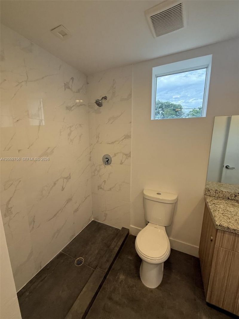 2010 SW 25th Ter , Unit 205, Miami, FL 33133 Photo