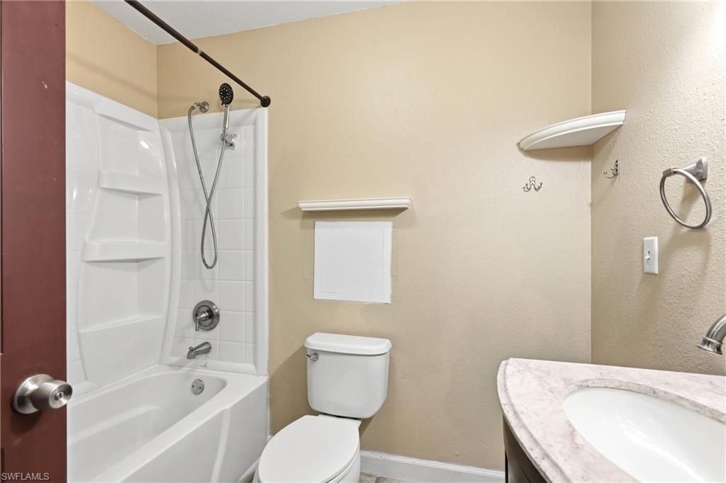 420 Grant St , Labelle, FL 33935 Photo