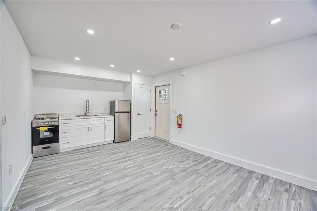 226 Fairweather Ln, Fort Myers Beach, FL 33931 Photo
