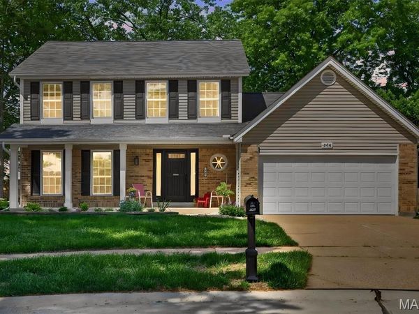 246 Westridge Parc Lane, Ellisville, MO 63021