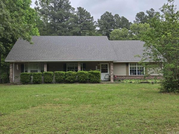 185 Highway 273 , Fordyce, AR 71742