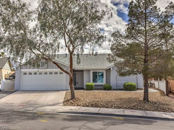 927 Anchor Drive , Henderson, NV 89015