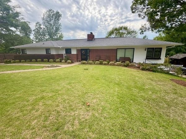 918 Lynn Circle, Tupelo, MS 38804