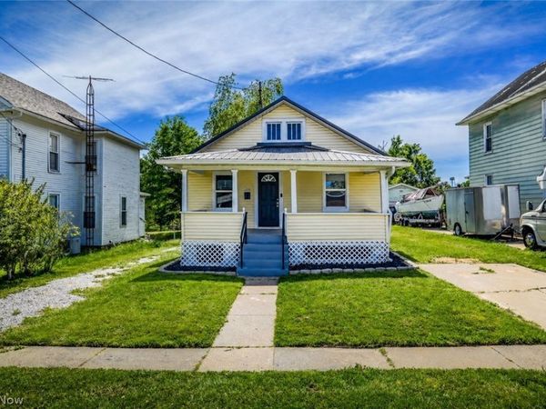 2906 6th Avenue, Parkersburg, WV 26101