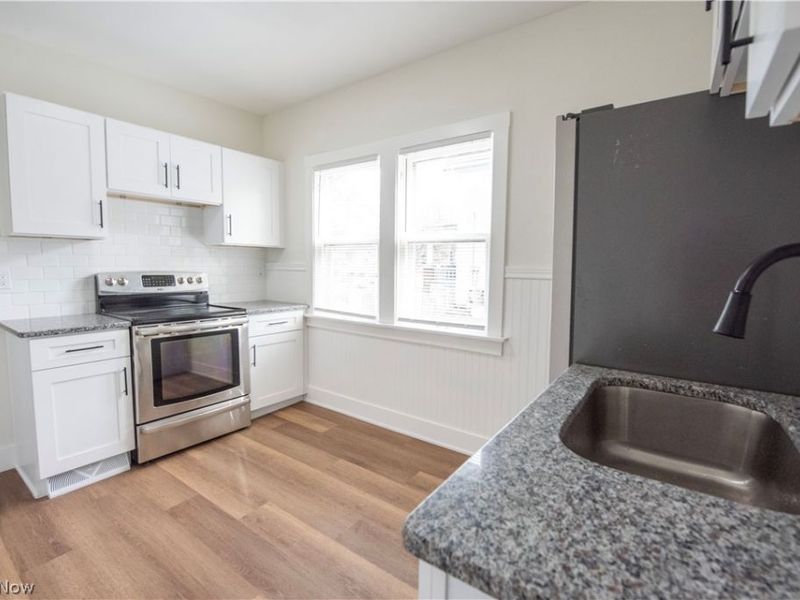 3428 W 65th Street , Cleveland, OH 44102 Photo 4