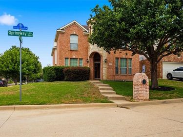 4644 Springway Lane, Fort Worth, TX 76123