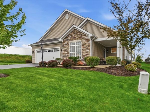 401 Northview Dr, Harmony, PA 16037