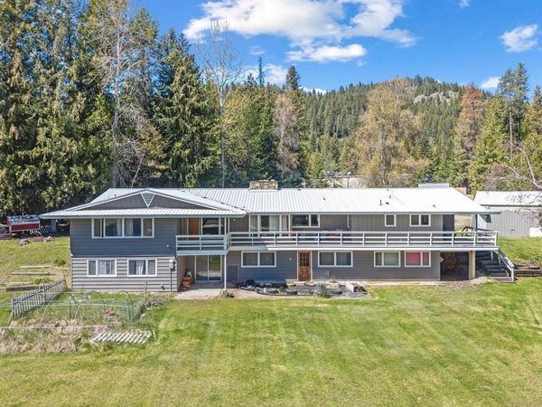 305 Bockman Rd, Ione, WA 99139